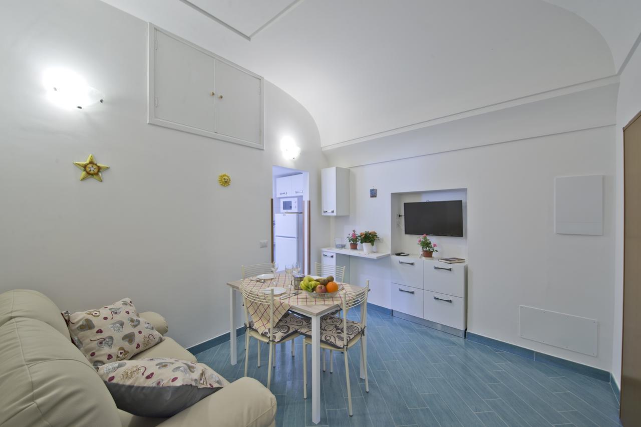 Casa Di Lucia Apartment Positano Bagian luar foto