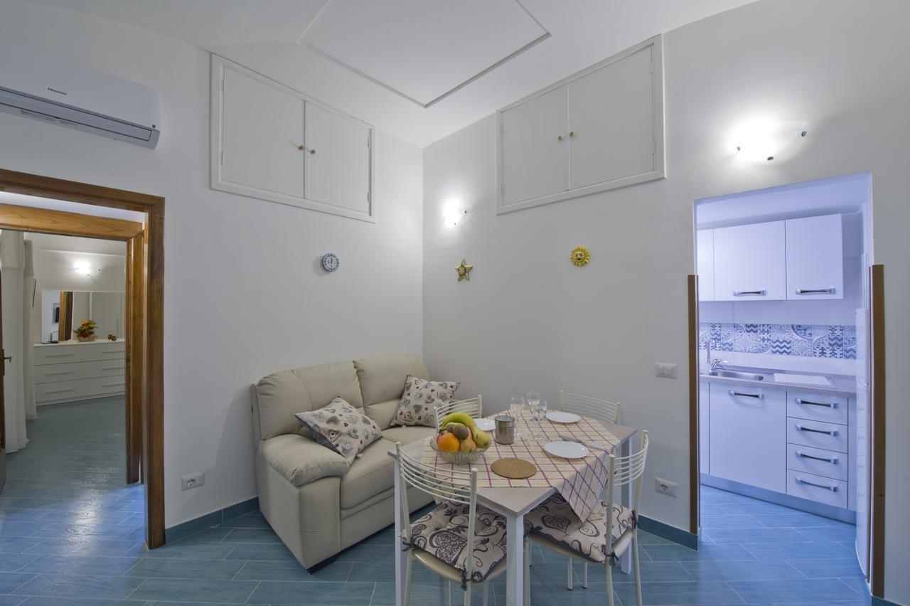 Casa Di Lucia Apartment Positano Bagian luar foto