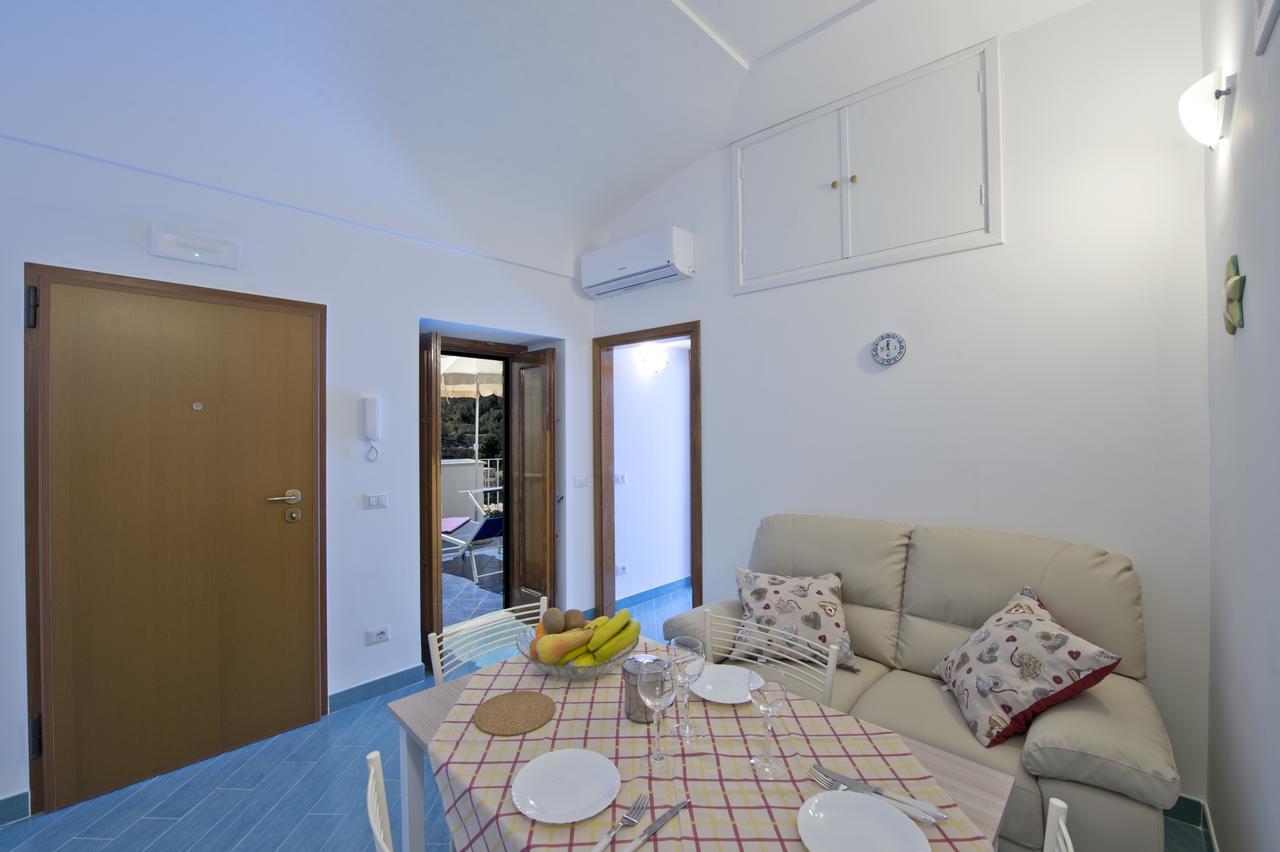 Casa Di Lucia Apartment Positano Bagian luar foto